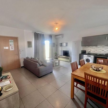 83/3-Lovely 1 Bedroom Penthouse Birkirkara Ngoại thất bức ảnh
