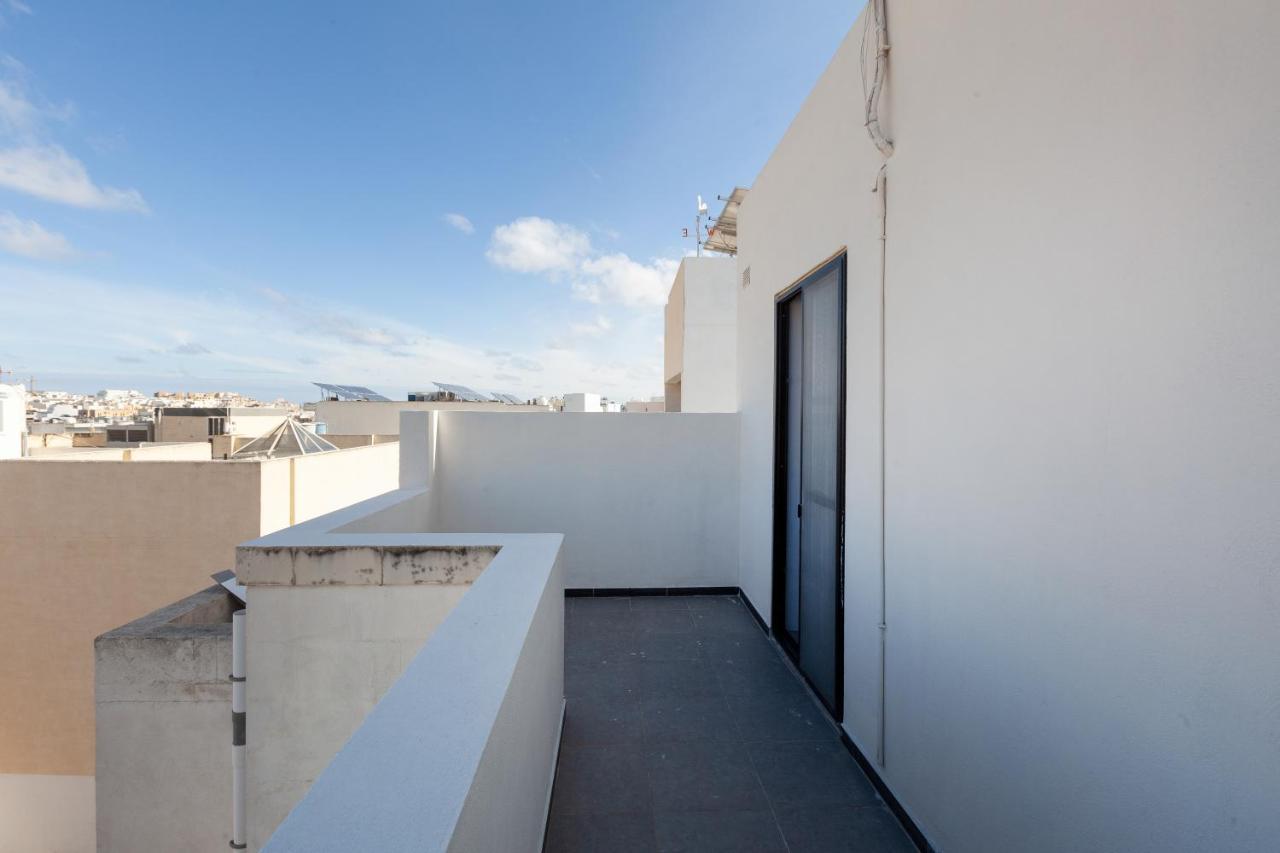 83/3-Lovely 1 Bedroom Penthouse Birkirkara Ngoại thất bức ảnh