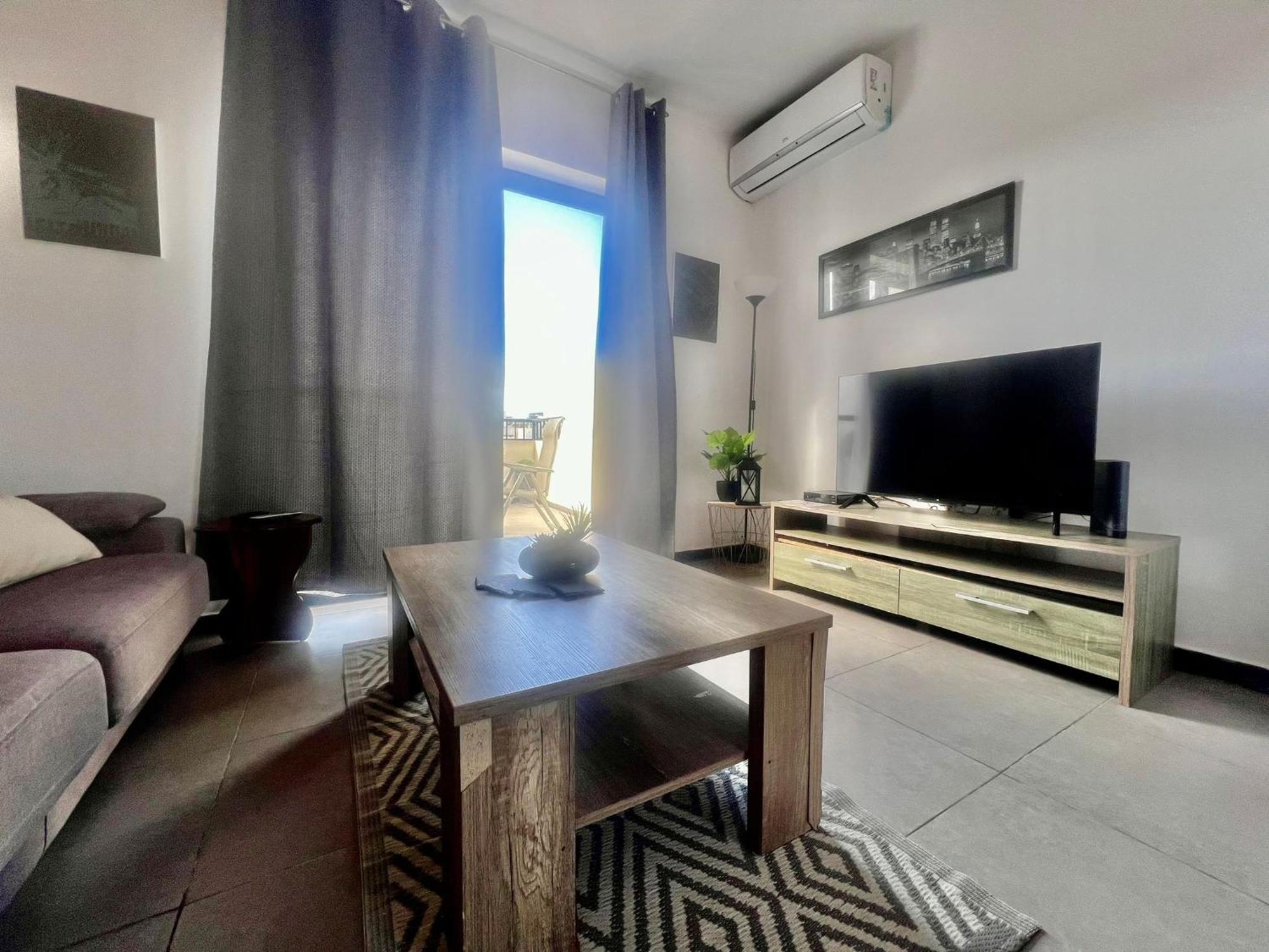 83/3-Lovely 1 Bedroom Penthouse Birkirkara Ngoại thất bức ảnh
